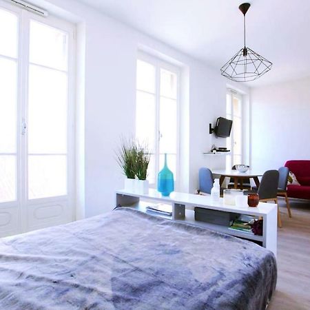 Grand Studio Au Pied Du Panier Apartment มาร์กเซย ภายนอก รูปภาพ