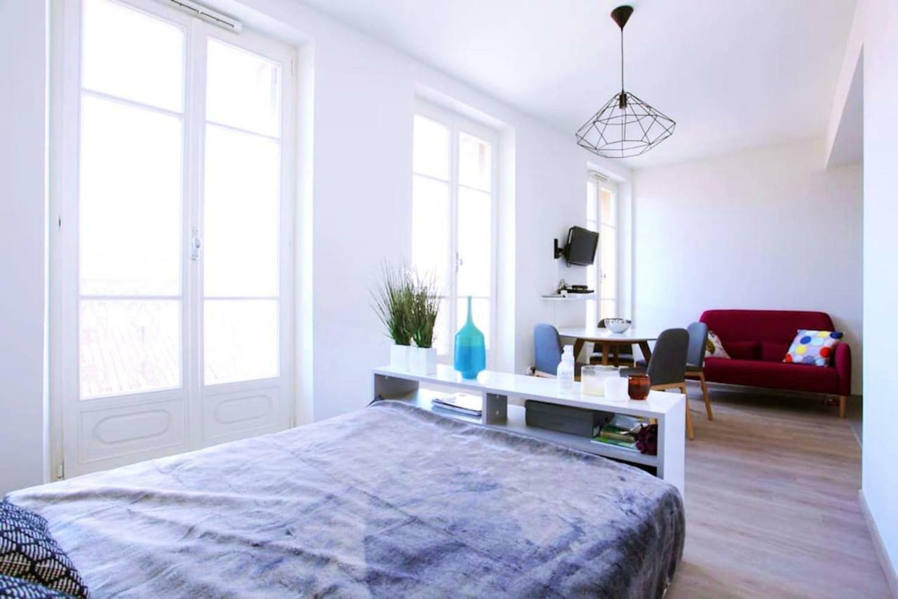 Grand Studio Au Pied Du Panier Apartment มาร์กเซย ภายนอก รูปภาพ